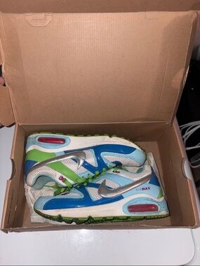 Nike Air Max Sneakers in Blue, Green & White with Silver Swoosh. Women’s